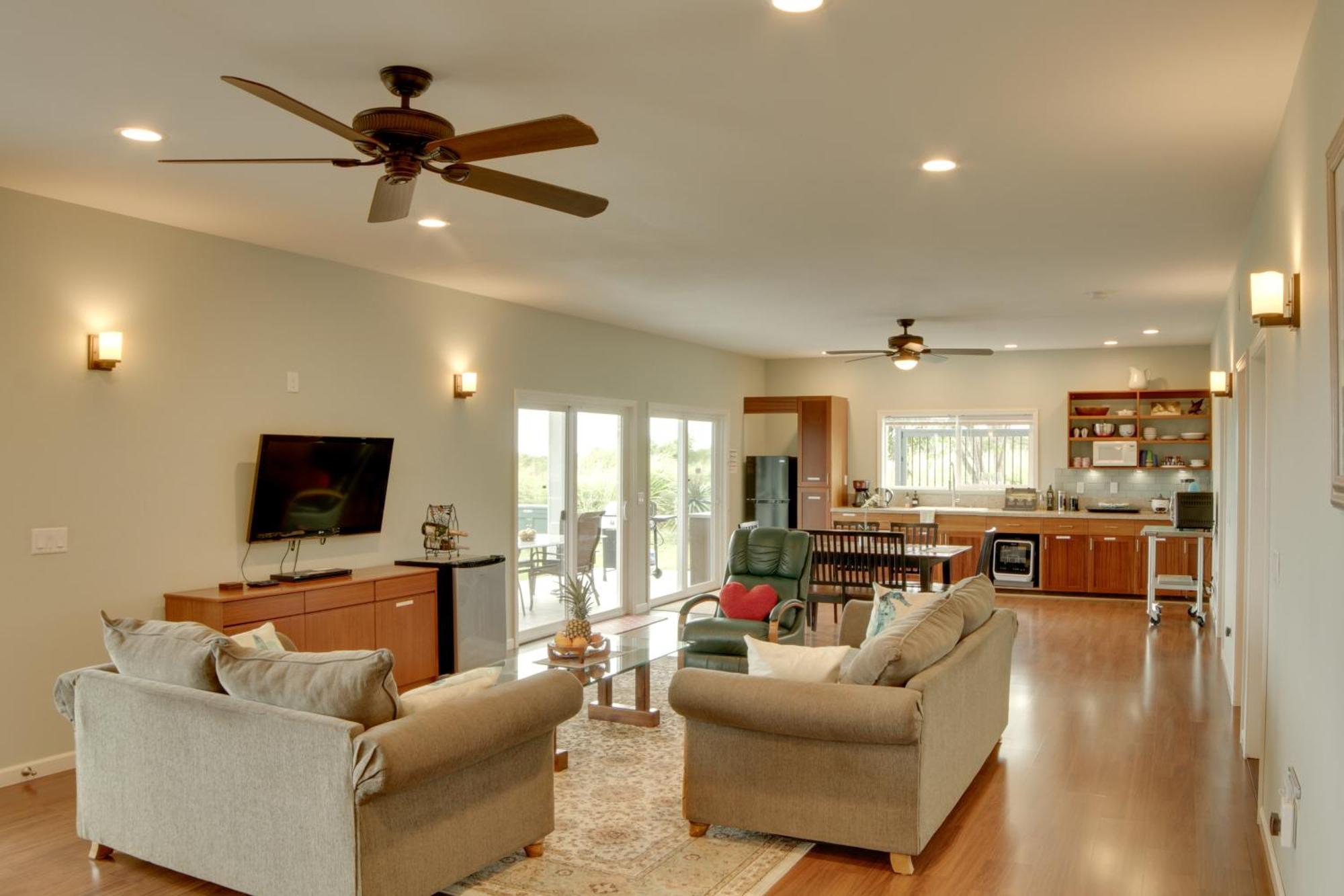 The Aloha Green House Retreat With Ocean Views! Naalehu Exterior photo